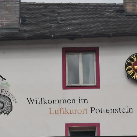 Hotel Gaestehaus Am Rathaus *