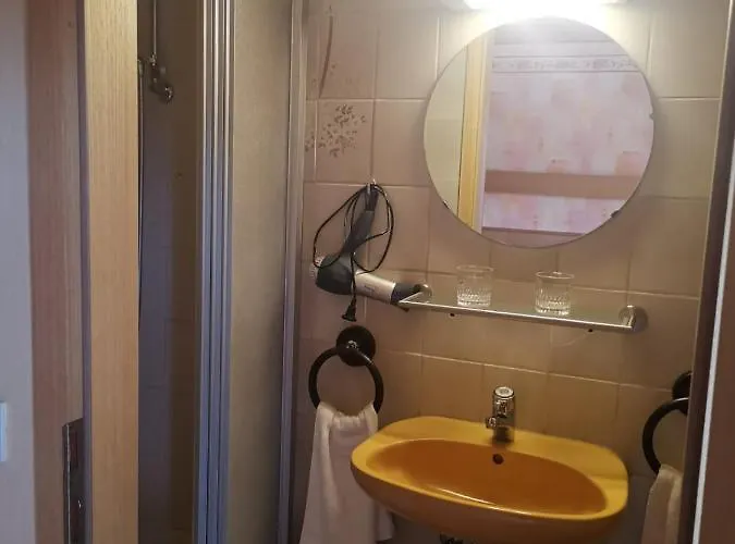 Отель Gaestehaus Am Rathaus Поттенштайн